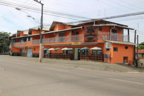 Pousada Praia da Fortaleza 450 metros do Parque Beto Carrero com café da manhã